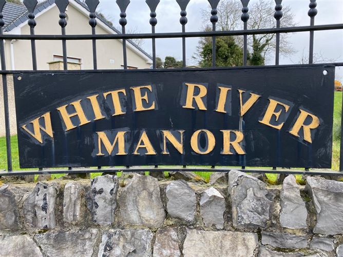 White River Manor
