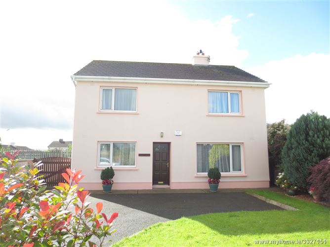 83 St. Laurence's Fields, Loughrea, Galway 