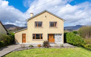 Sportsfield Road, North Square, Sneem, Co. Kerry