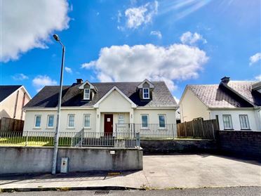 4 Greenhills Drive, Knockgrohery, Roscommon Town, Co. Roscommon