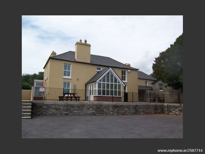 Bank House 5, Colla Road, Schull, West Cork