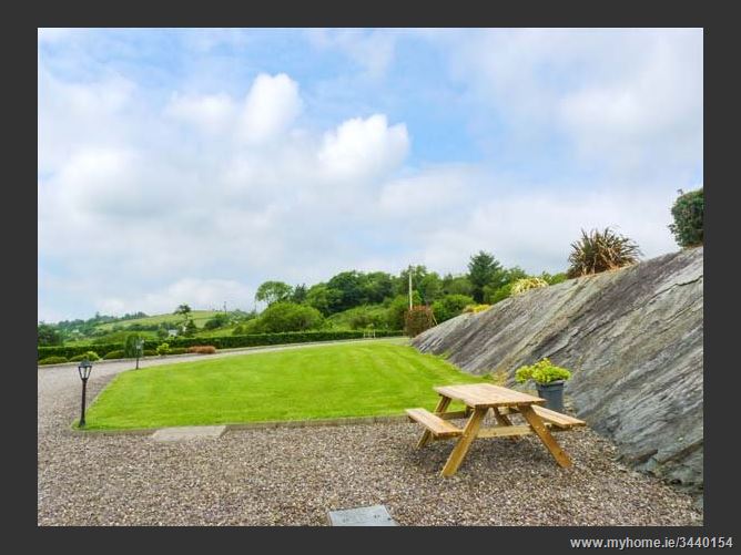 Rock Lawn Cottage,Rock Lawn Cottage, Rock Lawn Cottage, Rocklawn, Skehanagh, Bantry, County Cork, Ireland
