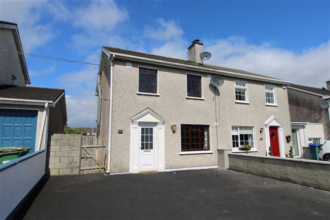 90 Aisling Heights