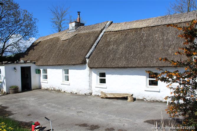 The Thatched Cottage, Cahermore