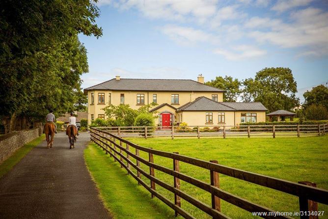 Luxury self catering farm,Newmarket-on-Fergus, Clare