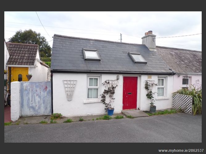 9 Strand Cottages, The Bawn