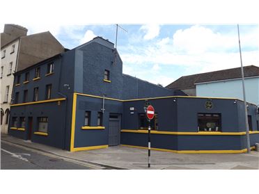 The Manor Inn, Lock up Bar & Lounge, Clonmel, Tipperary