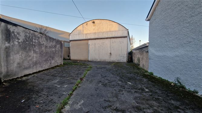 3 Catherine Street