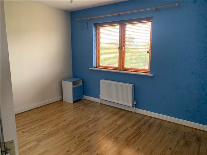 10 The Grange, Kilmore Village, Wexford