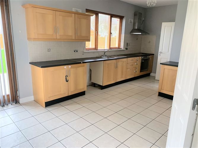 10 The Grange, Kilmore Village, Wexford