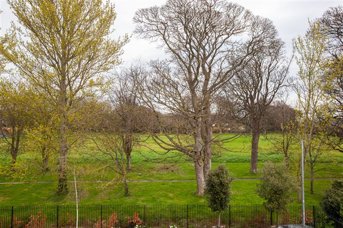 11 Castle Vernon, Clontarf, Dublin 3