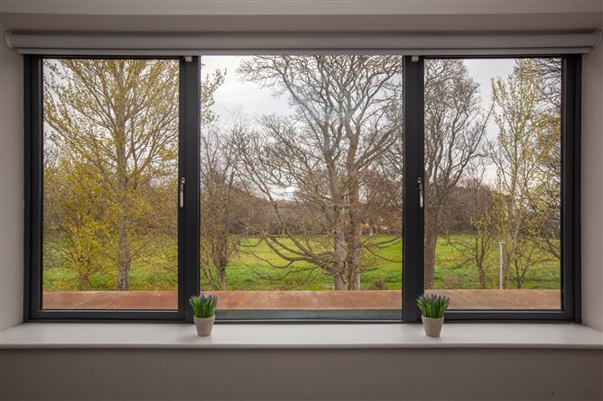 11 Castle Vernon, Clontarf, Dublin 3