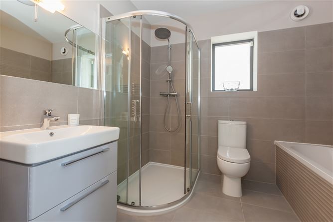 11 Castle Vernon, Clontarf, Dublin 3