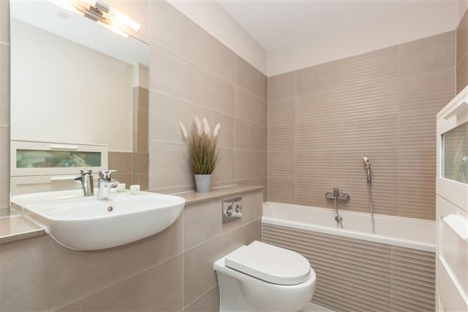 11 Castle Vernon, Clontarf, Dublin 3