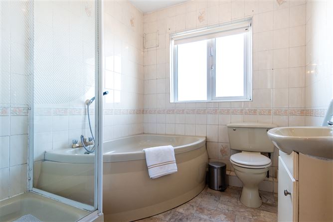 112 Carndonagh Park, Donaghmede, Dublin 13