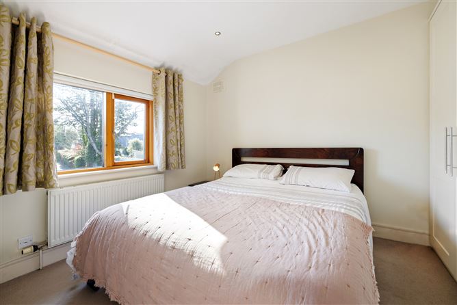 2A Taney Park, Dundrum, Dublin 14