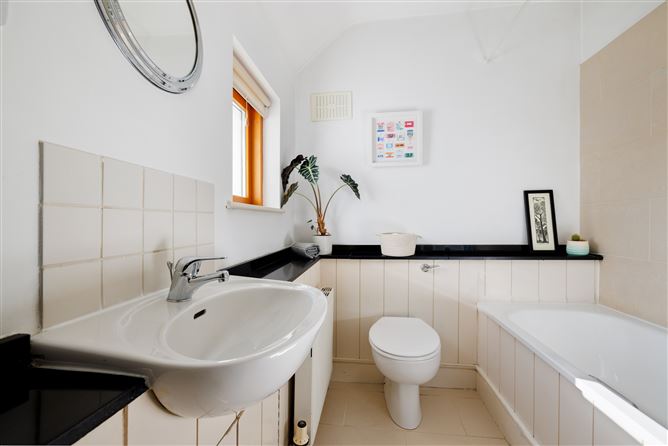2A Taney Park, Dundrum, Dublin 14