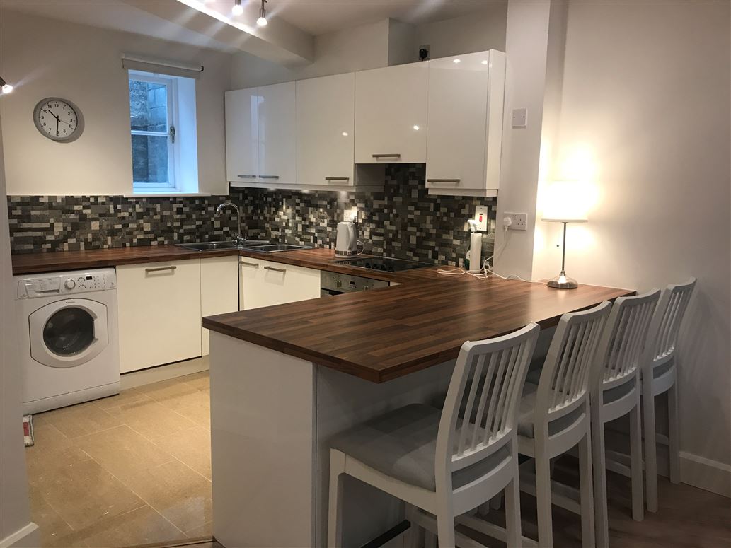 3 Owenstown Lodge, Mount Merrion, County Dublin Lynam Auctioneers