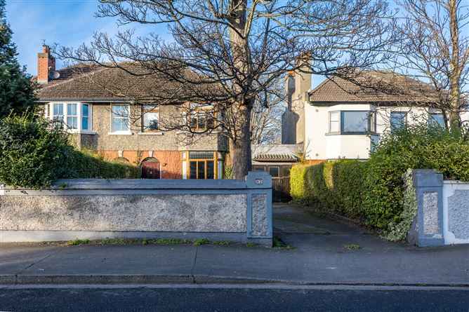 82 Howth Road, Clontarf,   Dublin 3