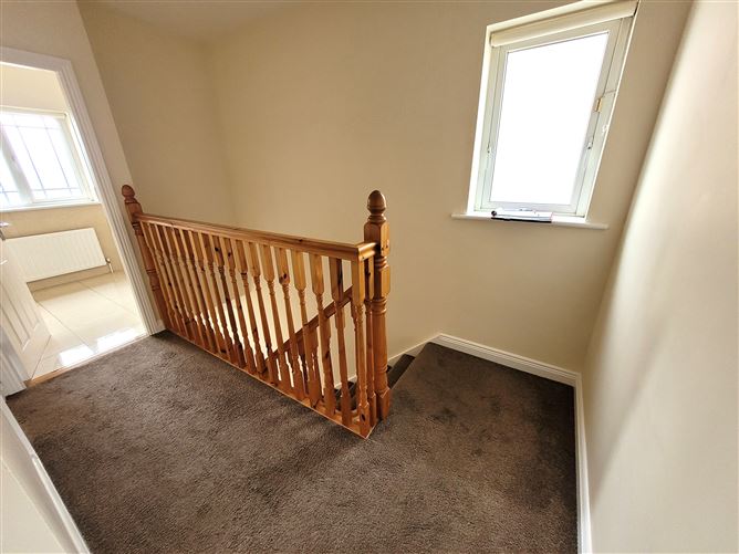 8 Rosehall, Crosslanes, Drogheda, Louth