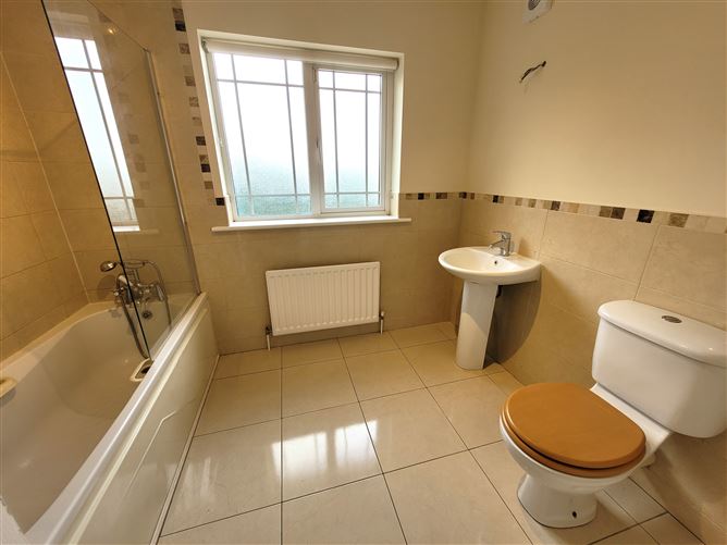 8 Rosehall, Crosslanes, Drogheda, Louth
