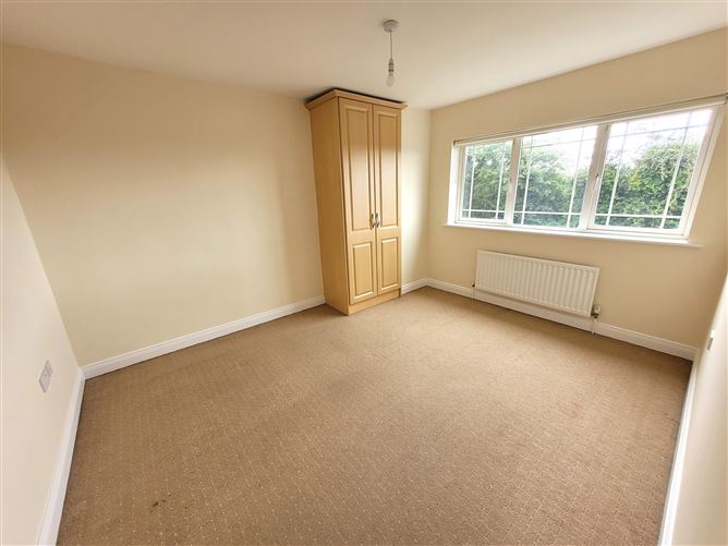8 Rosehall, Crosslanes, Drogheda, Louth