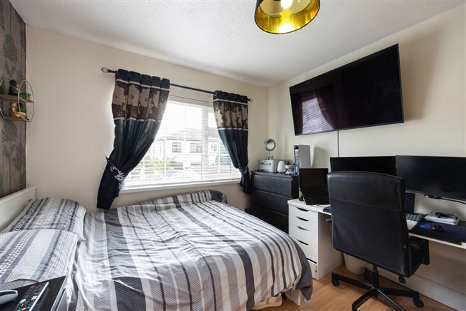 13 Oak Green, Royal Oak, Santry, Dublin 9
