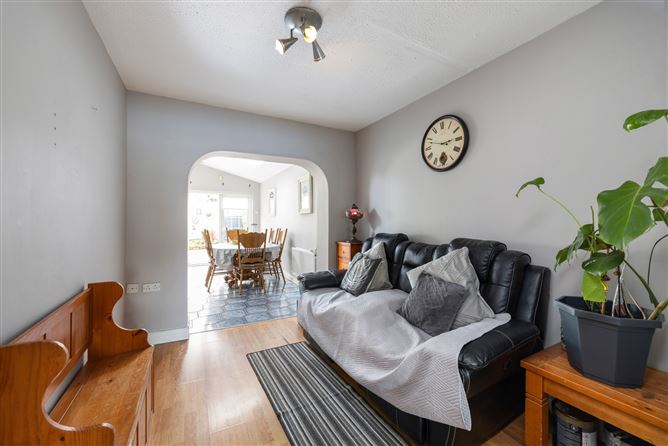 13 Oak Green, Royal Oak, Santry, Dublin 9