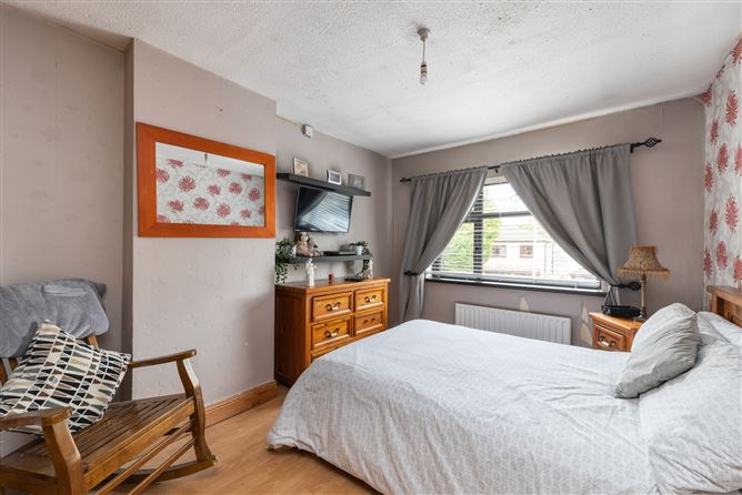 13 Oak Green, Royal Oak, Santry, Dublin 9