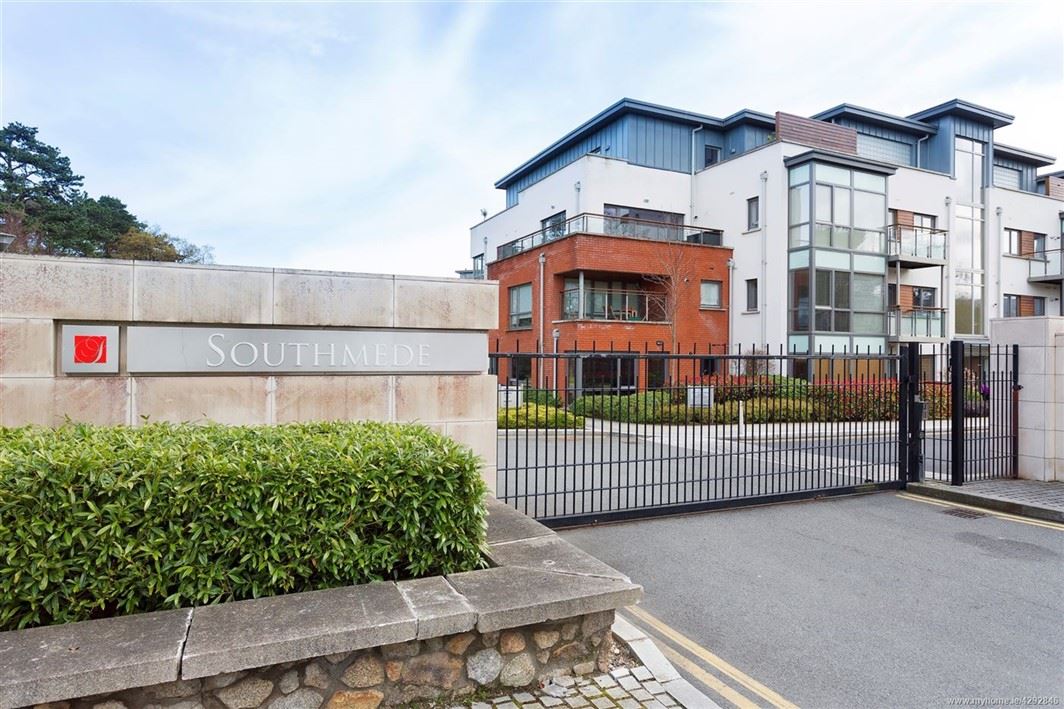 Southmede, Dundrum, Dublin 14