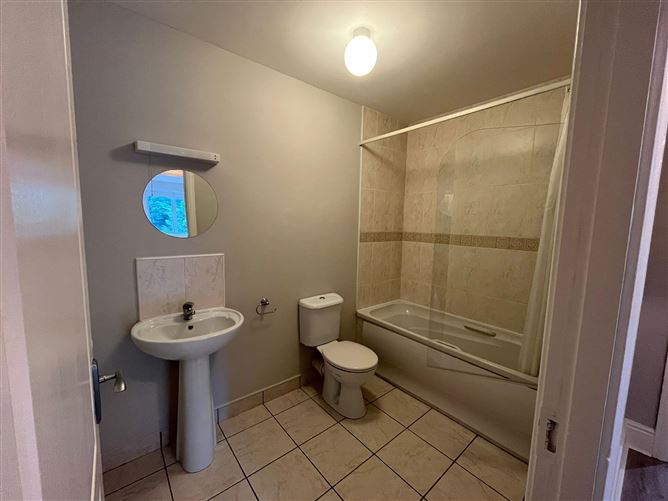 Eaton Green, Rathcoole, Co. Dublin