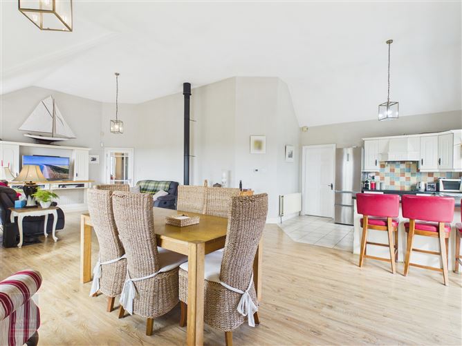 9 Sea Vista, Ballaghablake, Curracloe, Wexford