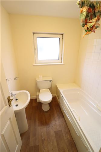 9 Castle View, Graiguecullen, Carlow