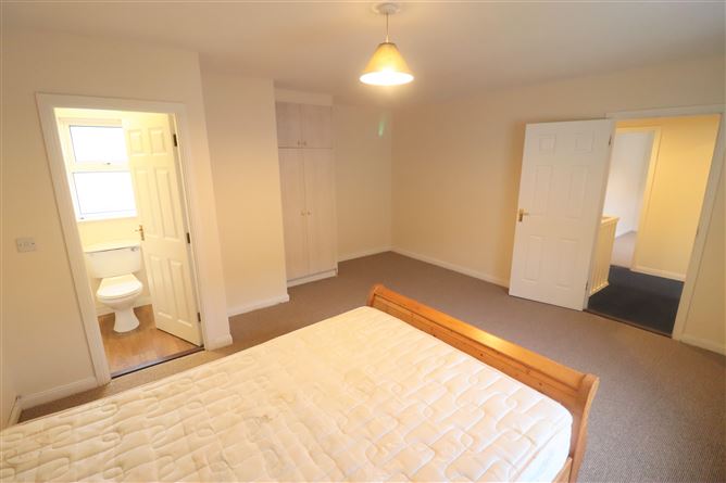 9 Castle View, Graiguecullen, Carlow