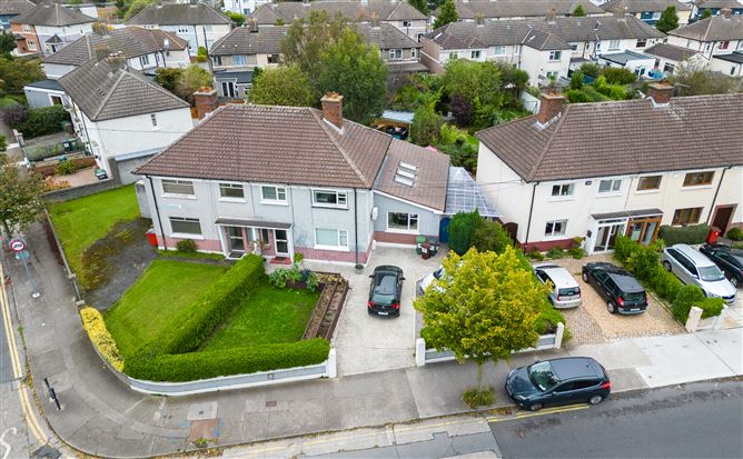 552 Collins Avenue West, Whitehall, Dublin 9