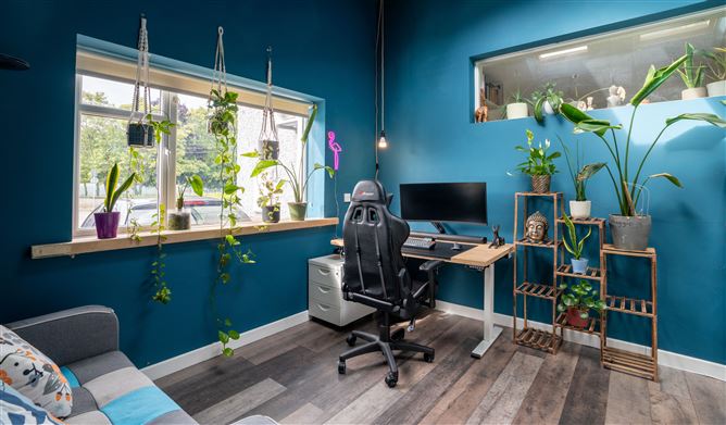 552 Collins Avenue West, Whitehall, Dublin 9