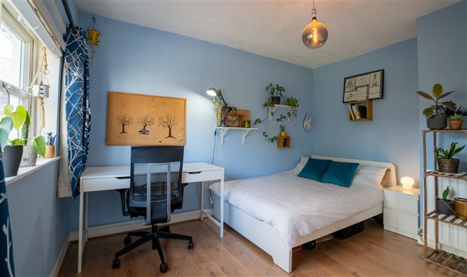 552 Collins Avenue West, Whitehall, Dublin 9