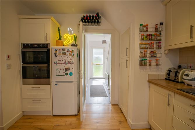 552 Collins Avenue West, Whitehall, Dublin 9