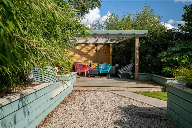 552 Collins Avenue West, Whitehall, Dublin 9