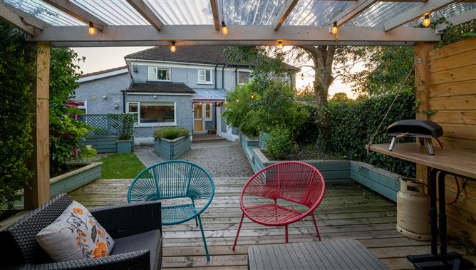 552 Collins Avenue West, Whitehall, Dublin 9