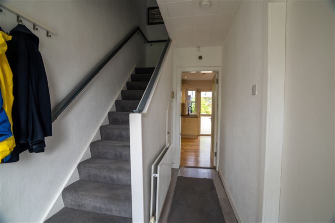 552 Collins Avenue West, Whitehall, Dublin 9
