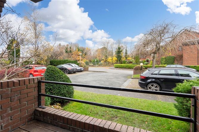 1 The Hazel Lodge, The Woodlands, Rathfarnham, Dublin 14