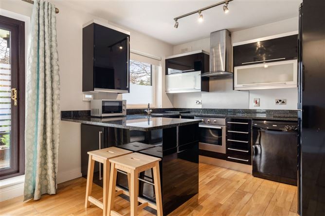 1 The Hazel Lodge, The Woodlands, Rathfarnham, Dublin 14