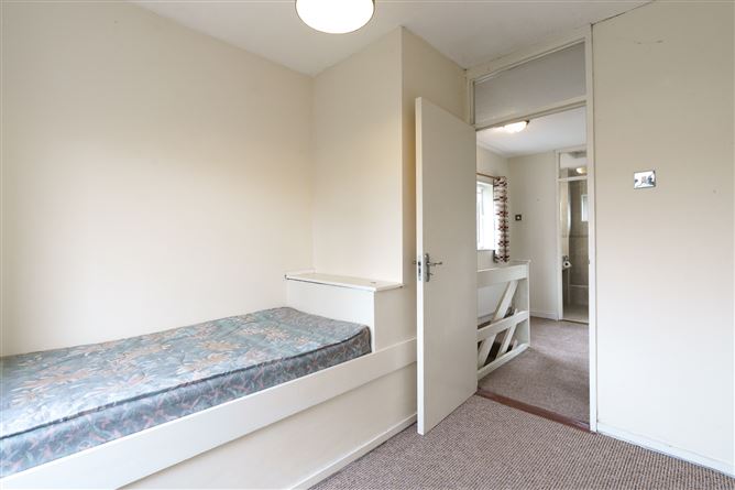 16 Delaford Drive, Knocklyon, Dublin 16