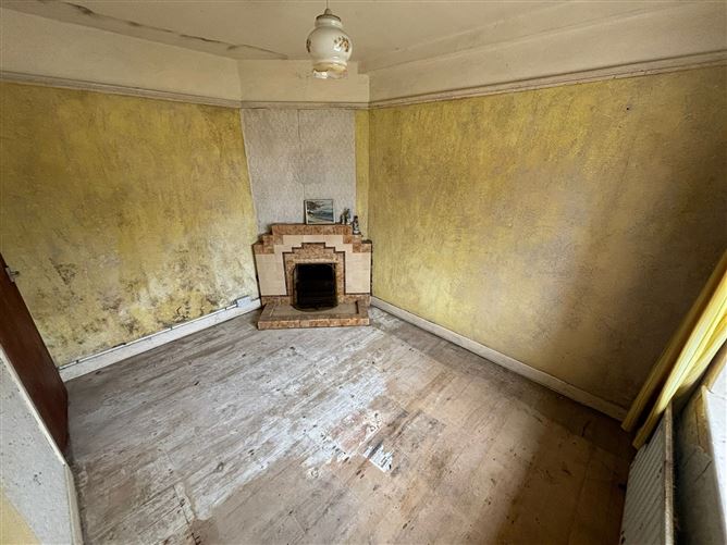 20 McDermott Terrace, Manorhamilton, Co. Leitrim