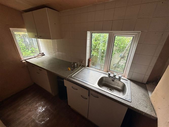 20 McDermott Terrace, Manorhamilton, Co. Leitrim