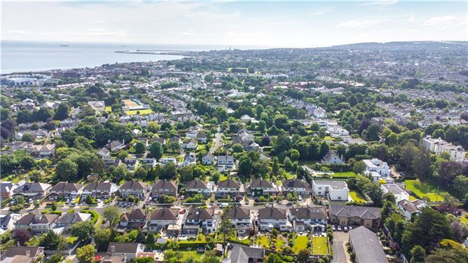35 Hyde Park Avenue, Blackrock, Co. Dublin