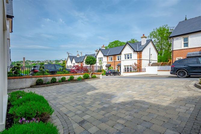 https://photos-a.propertyimages.ie/media/0/0/1/4924100/4046faf8-6d2b-4dcf-9486-cd1f2b8566e6_l.jpg