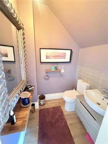 https://photos-a.propertyimages.ie/media/0/0/1/4924100/4046faf8-6d2b-4dcf-9486-cd1f2b8566e6_l.jpg