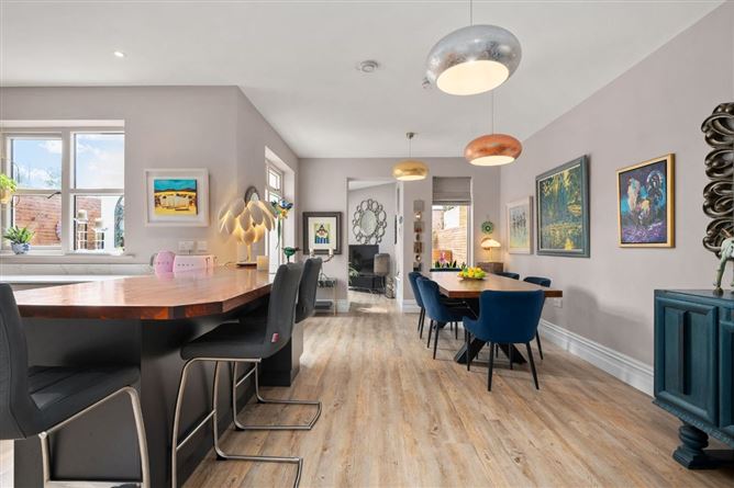 https://photos-a.propertyimages.ie/media/0/0/1/4924100/4046faf8-6d2b-4dcf-9486-cd1f2b8566e6_l.jpg